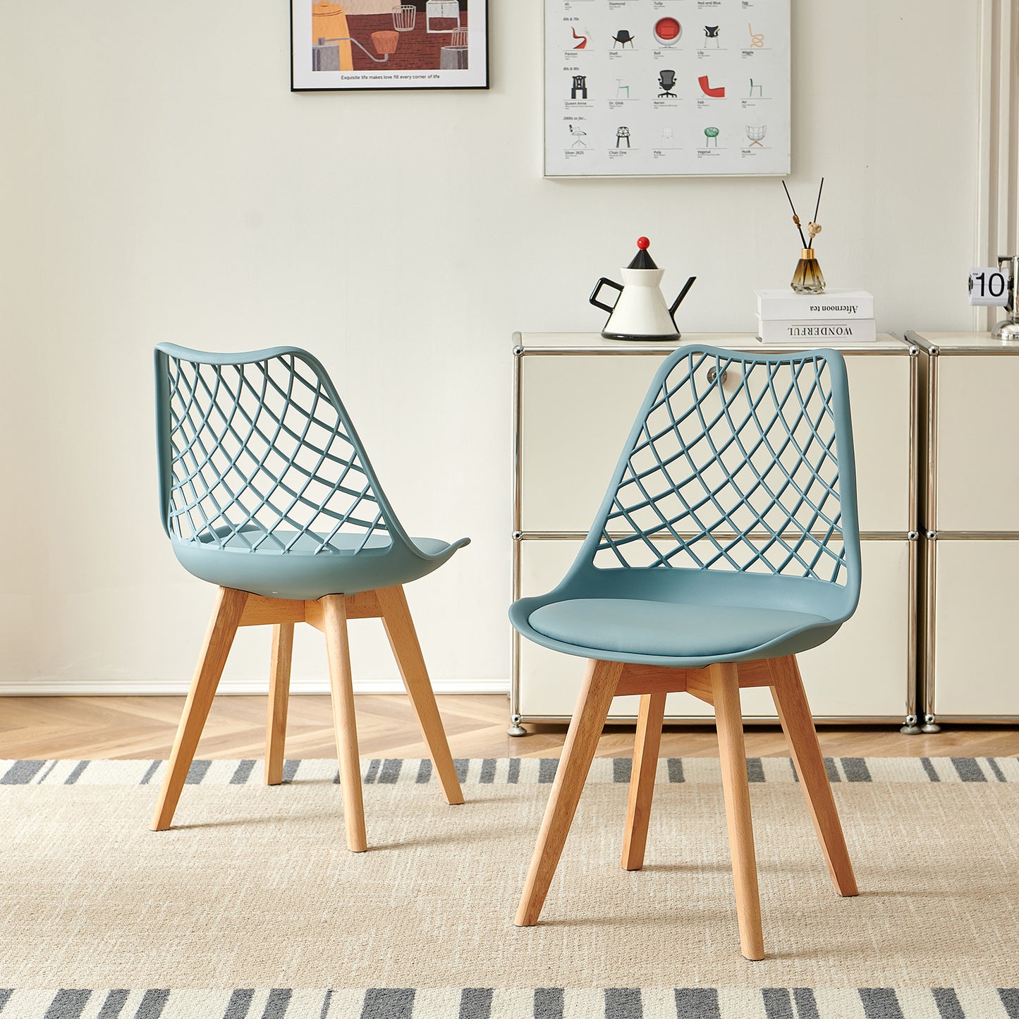 LEYDEN Moderne, door tulpen geïnspireerde eetkamerstoelen met opengewerkte rugleuning - Beukenhouten poten, set van 2/4 - Lichtgrijsblauw/ijsgroen