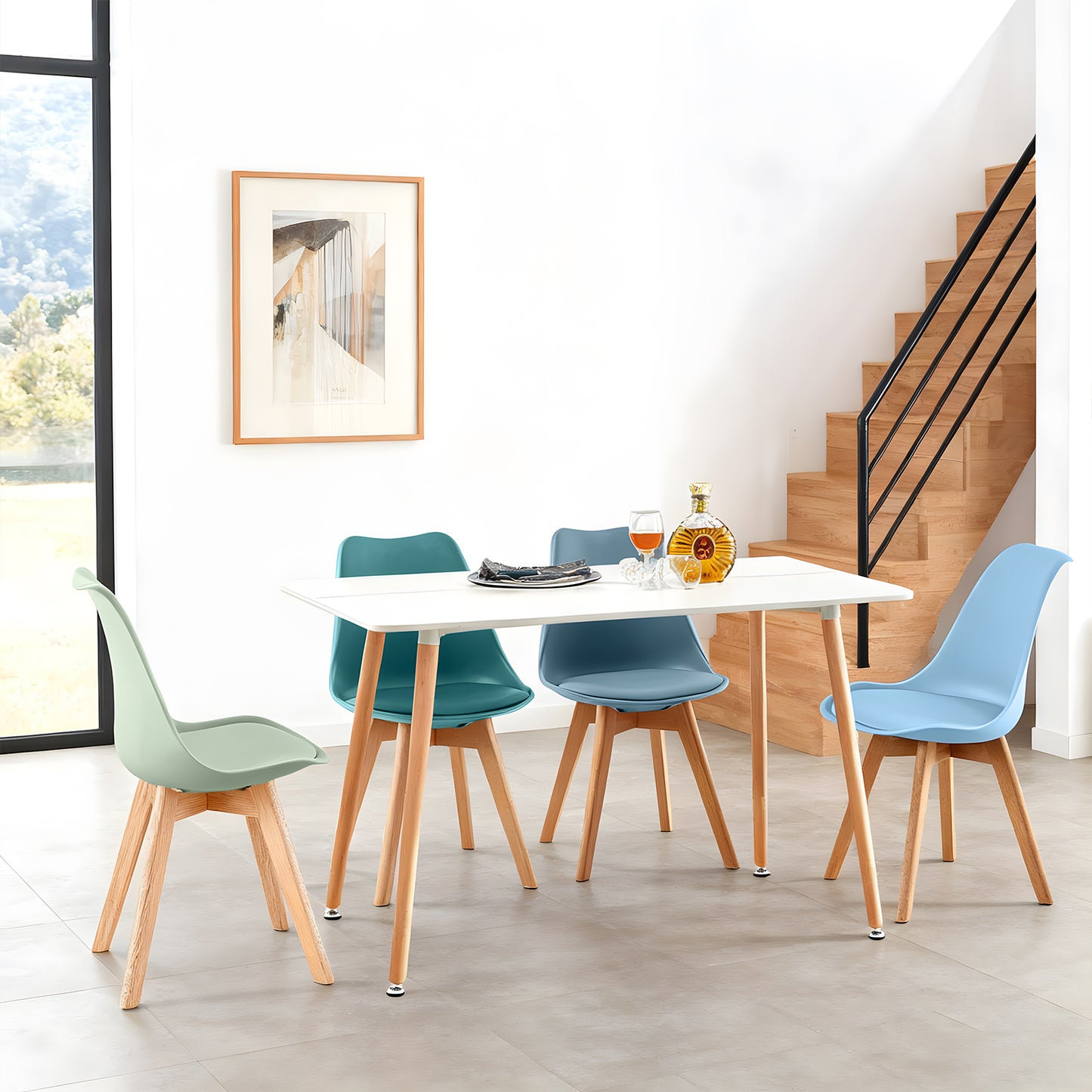 TULIP Zachte kunststof stoel, set van 4 in zachte kleuren